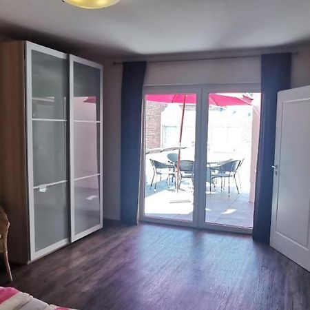 אסנס Ferienwohnung City מראה חיצוני תמונה